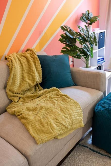 Holiday home Your Uf Getaway: 1 Block From Campus - 4 Bd Haven *