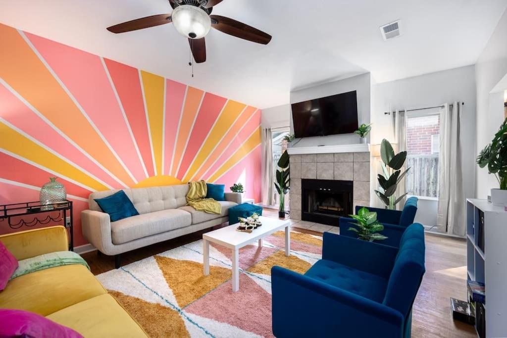 Holiday home Your Uf Getaway: 1 Block From Campus - 4 Bd Haven Gainesville