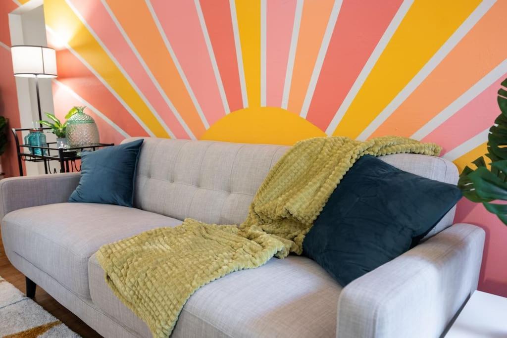 Holiday home Your Uf Getaway: 1 Block From Campus - 4 Bd Haven *