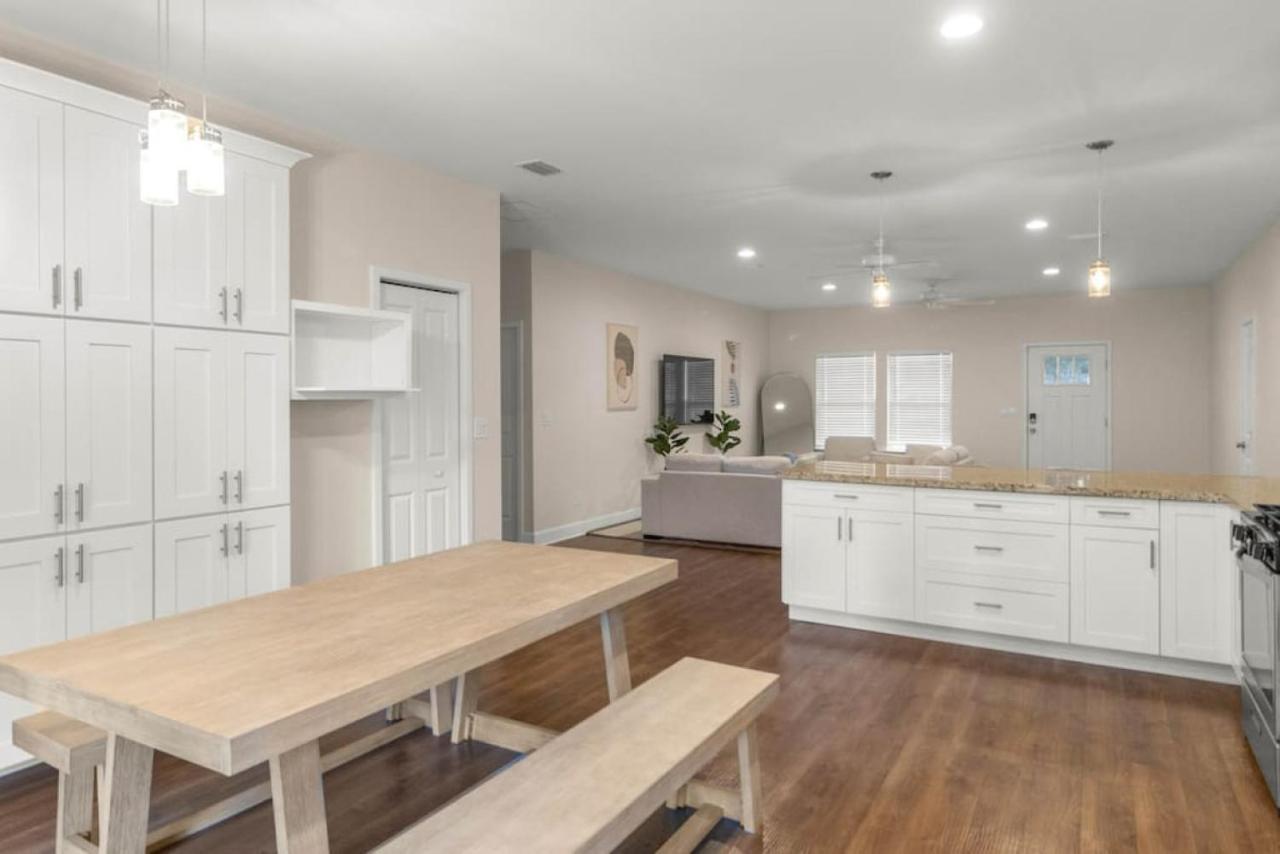 The Gator Grove Retreat Holiday home Gainesville