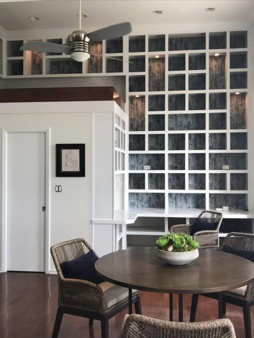5-star Luxury - Atop The Seagle Building Gainesville