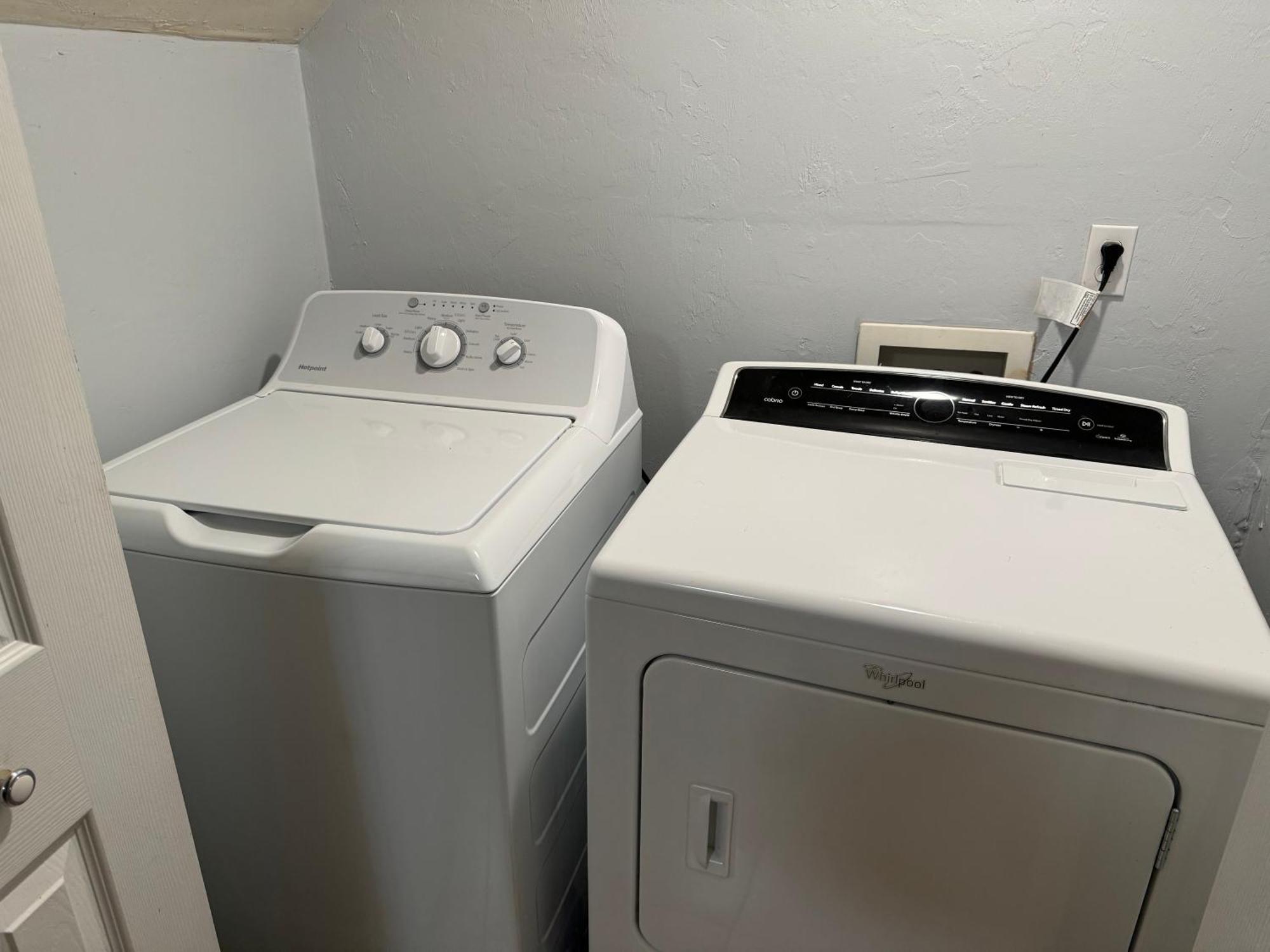 A Stylish And Comfy Place To * Gainesville