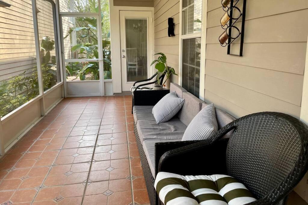 Great3bed&3bath. 2balconies. Perfect Neighborhood * Gainesville
