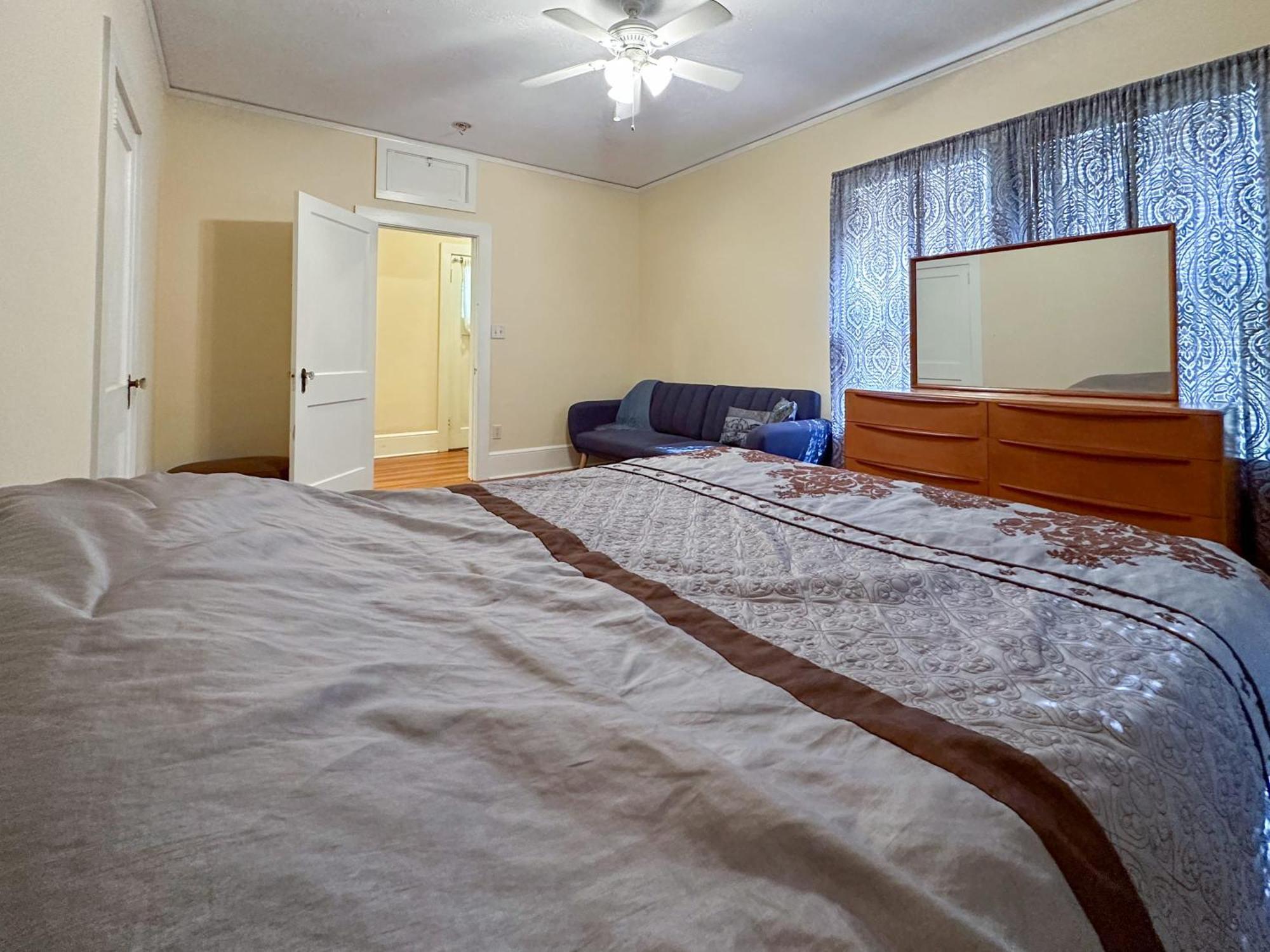 Adorable 1920s Near Uf Stadium Sleeps 10 Gainesville