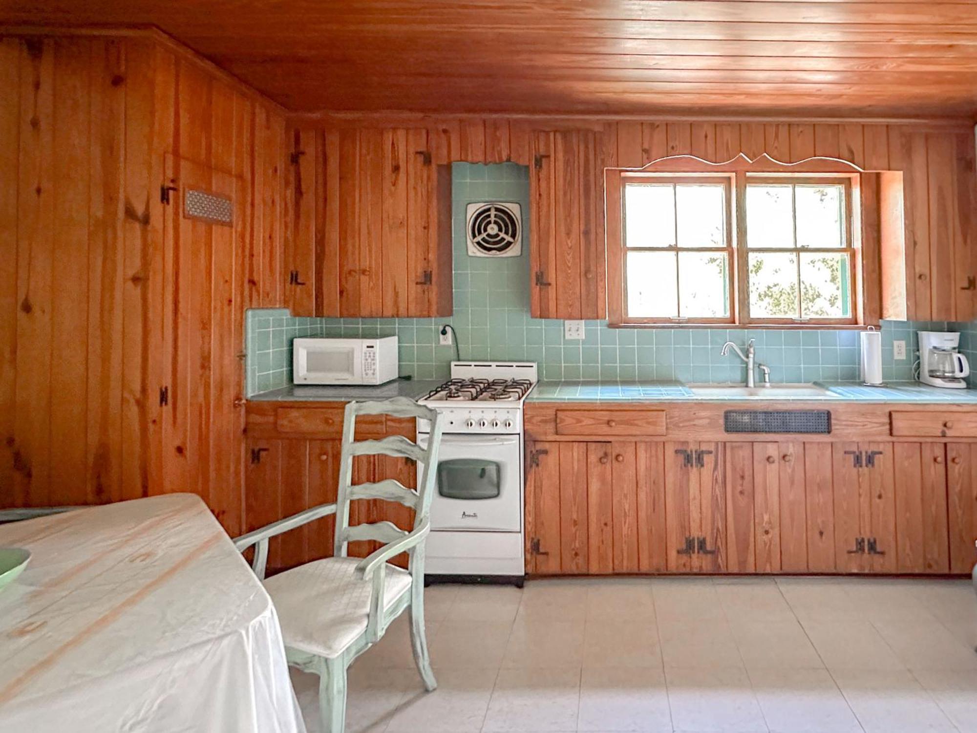 Cozy Victorian Downtown Sleeps 5 * Gainesville