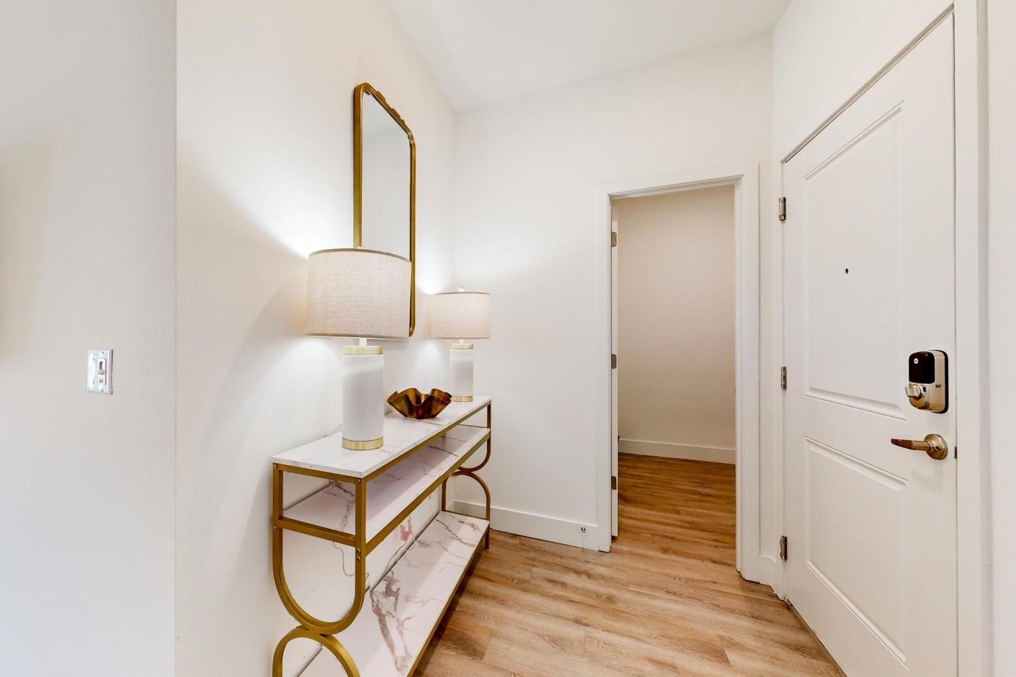 Apartment Place #316 *