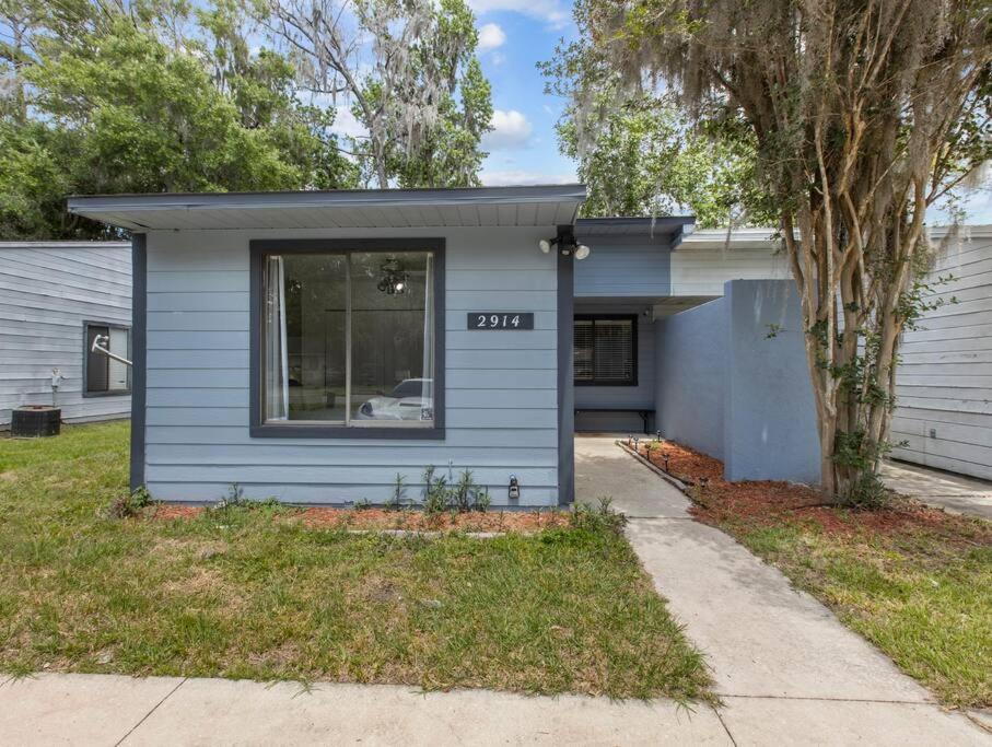 Apartment Spacious Pet Friendly Ping Pong Table *