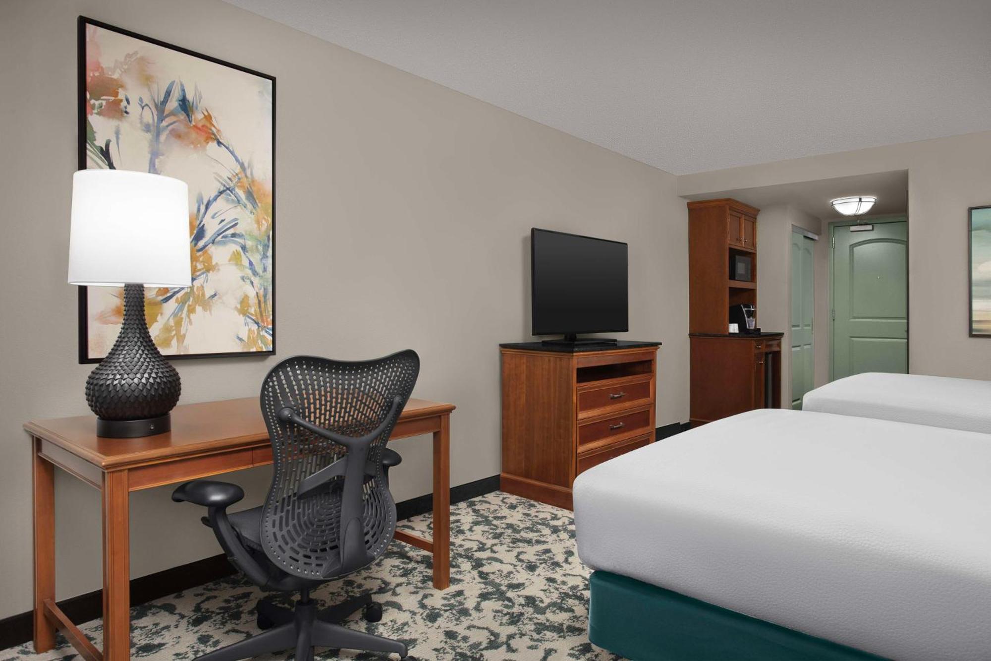 Hilton Garden 3*