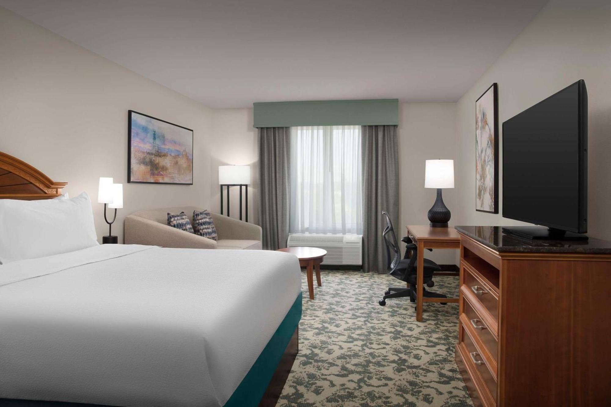 Hilton Garden 3*