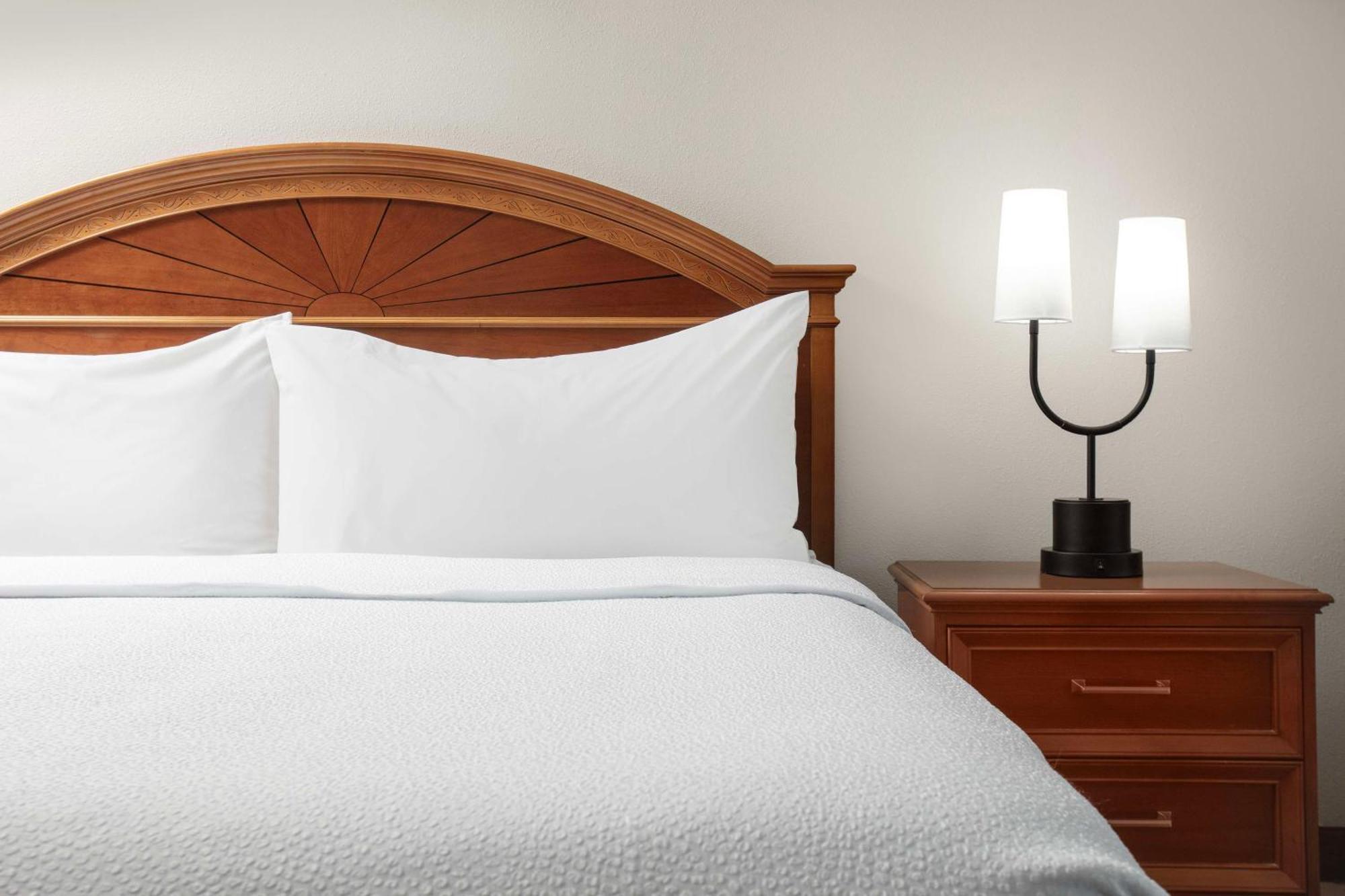 Hilton Garden Hotel 3*