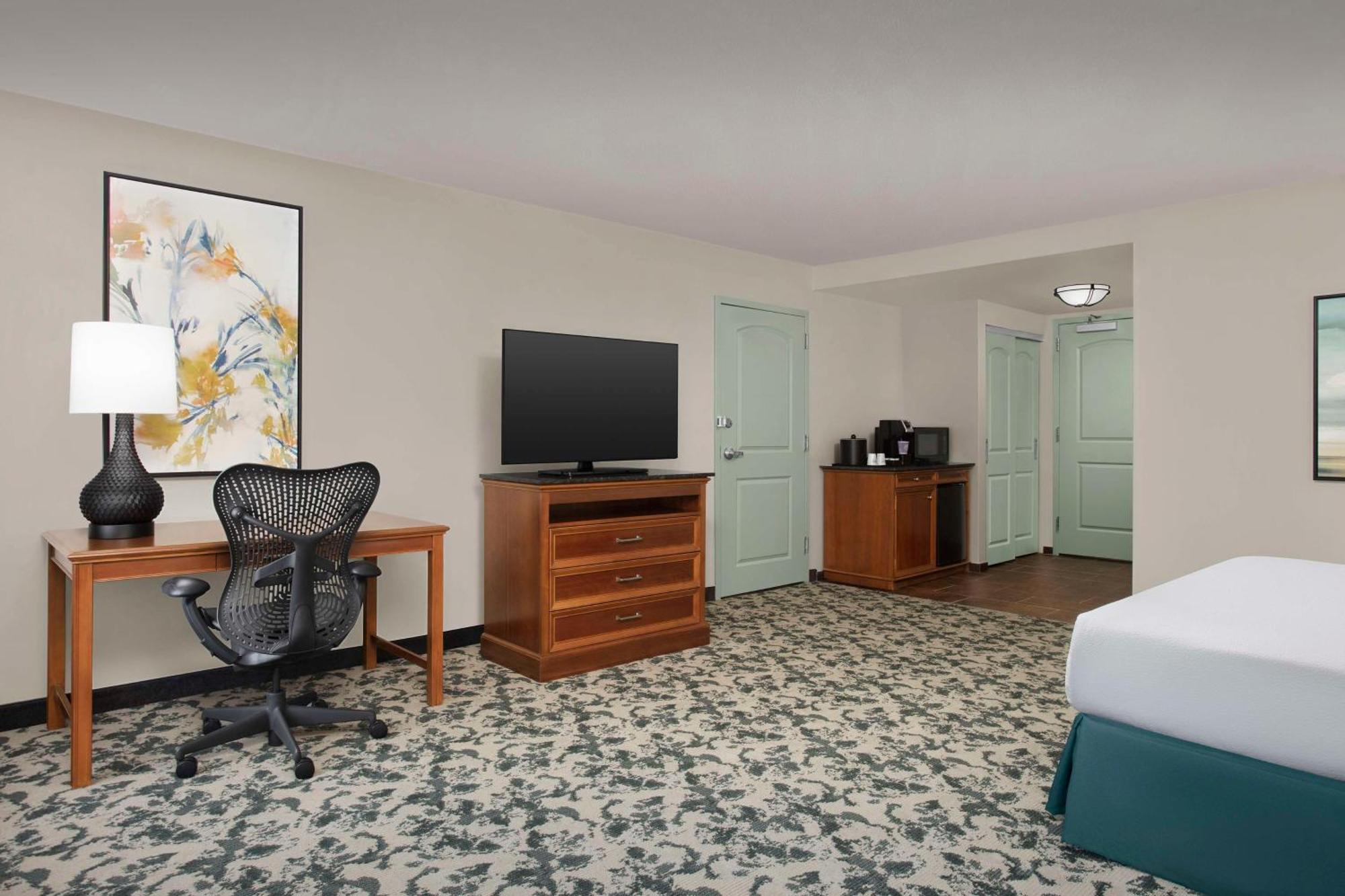 Hilton Garden 3*