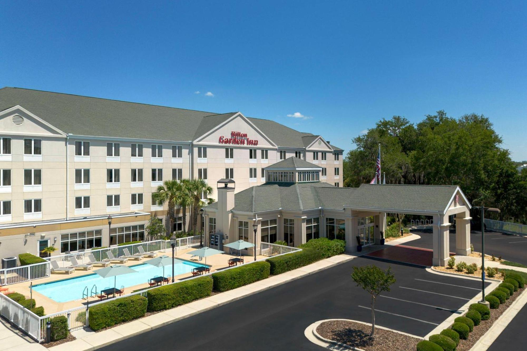 Hilton Garden Hotel 3*
