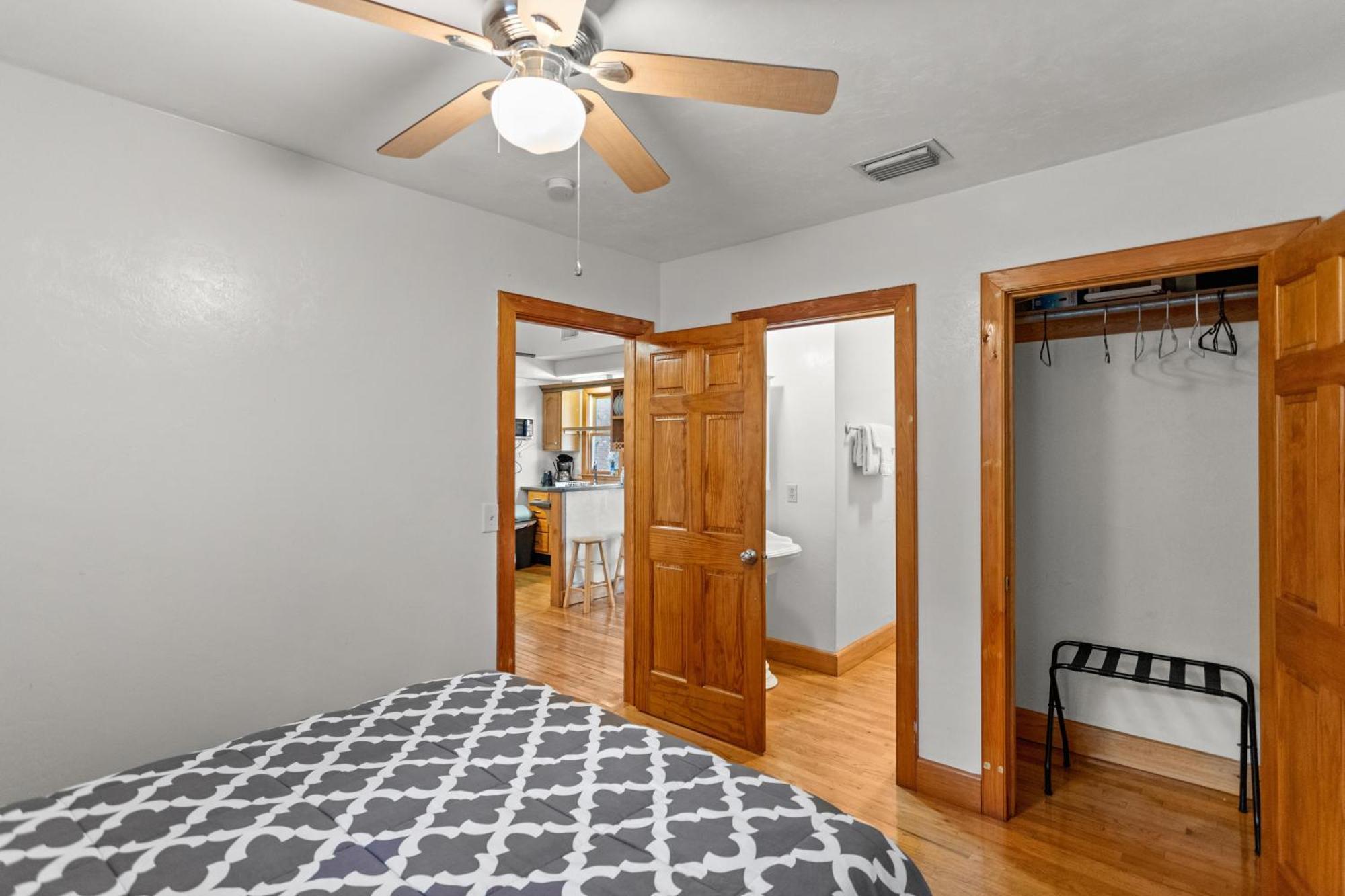 Cozy Townhome Near Uf Campus Apartment