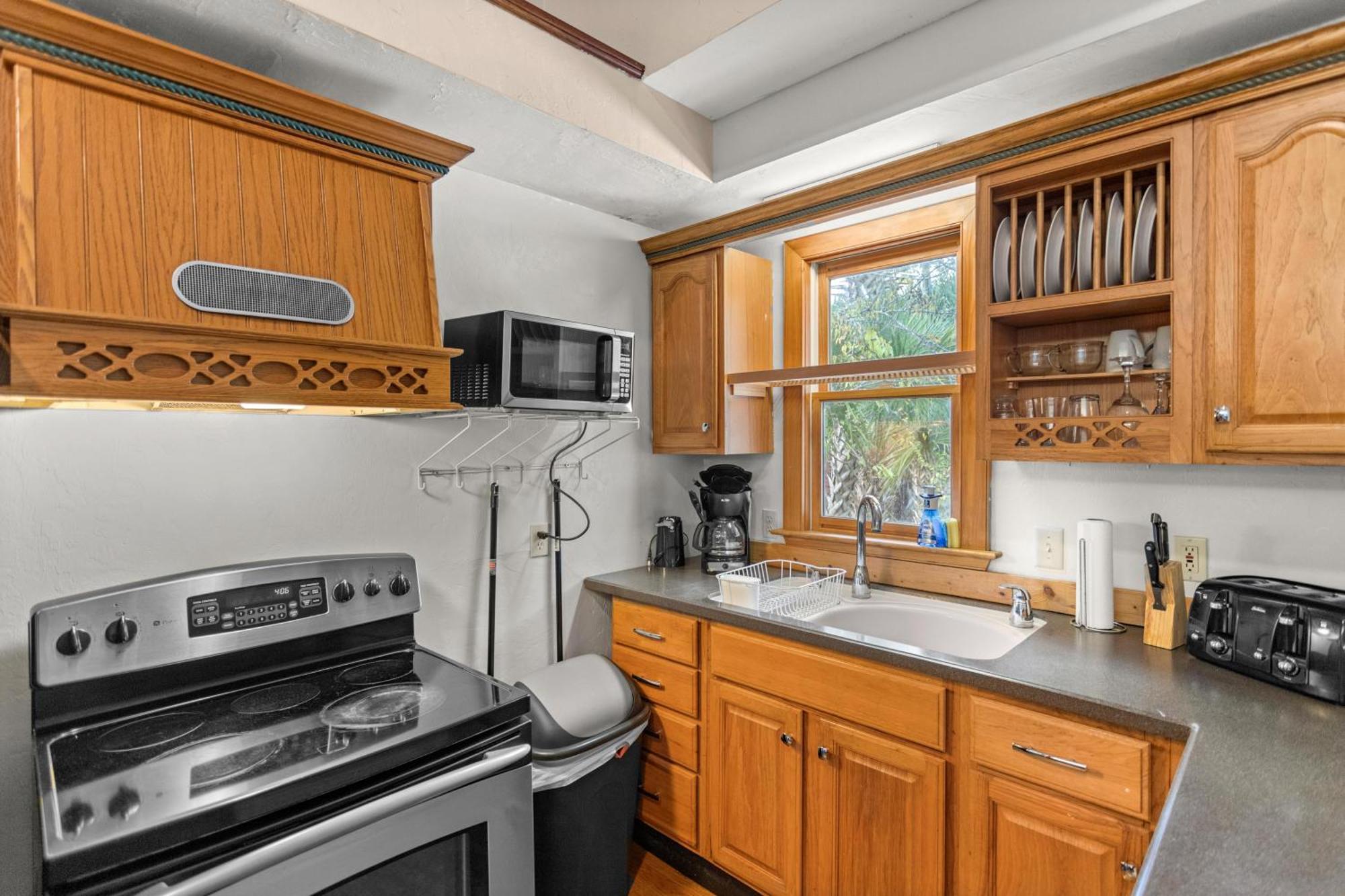Cozy Townhome Near Uf Campus Apartment *