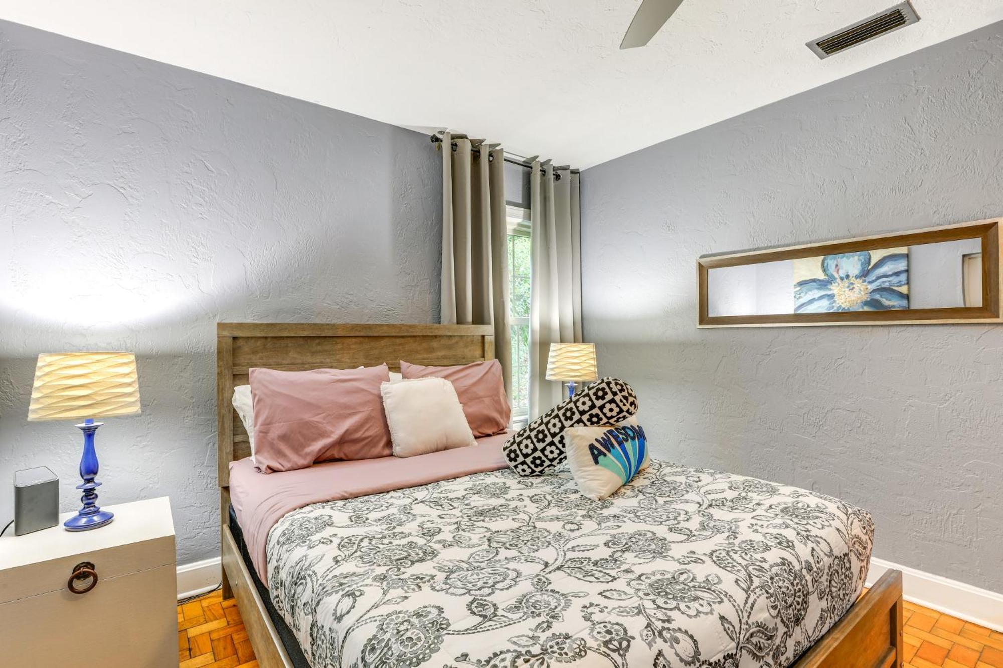 Cozy About 1 Mi To University! Holiday home Gainesville