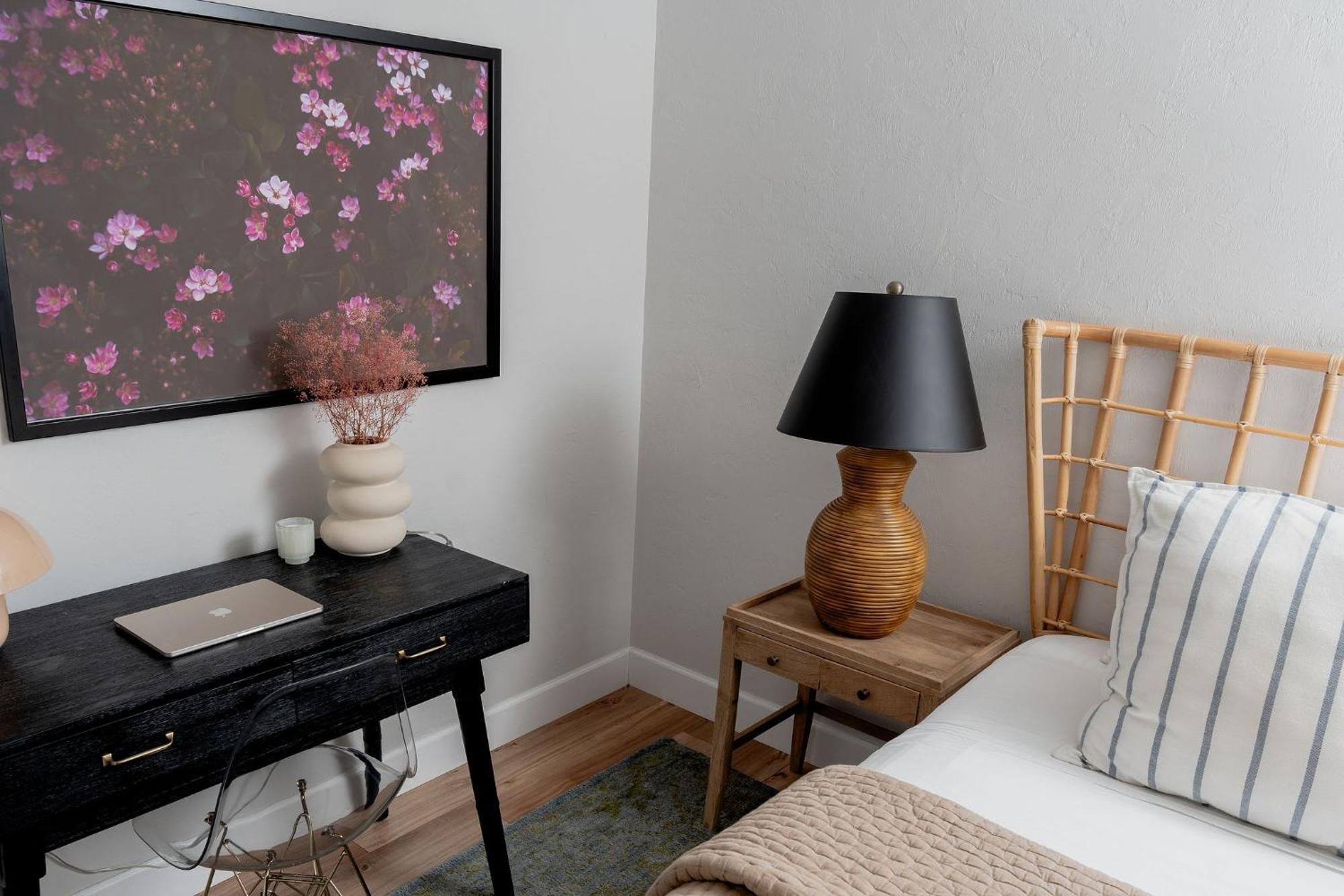 Apartment Quiet, Convenient & Modern Haven