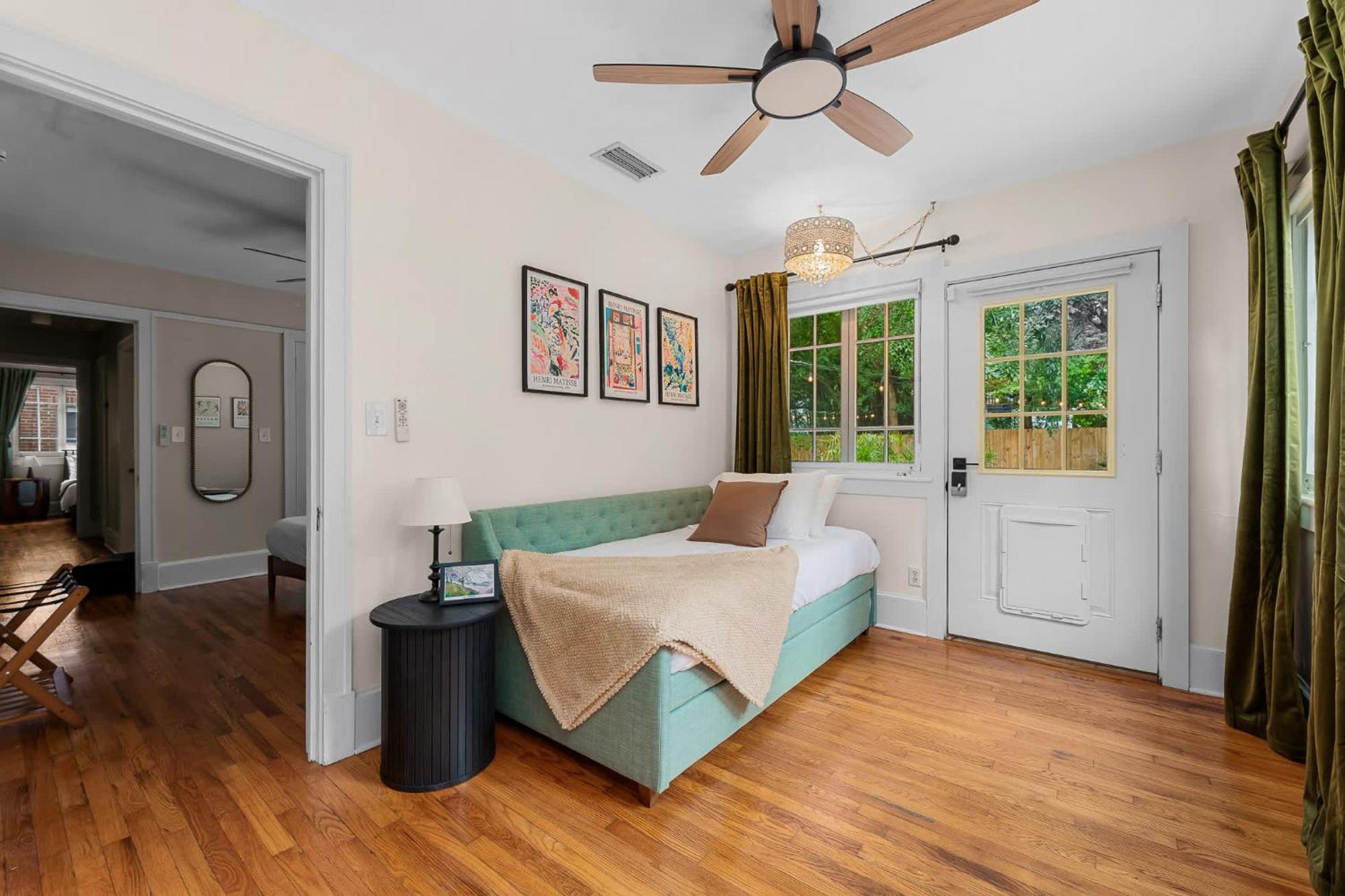 The Gallery At Duckpond - 1930s Historic Charm * Gainesville