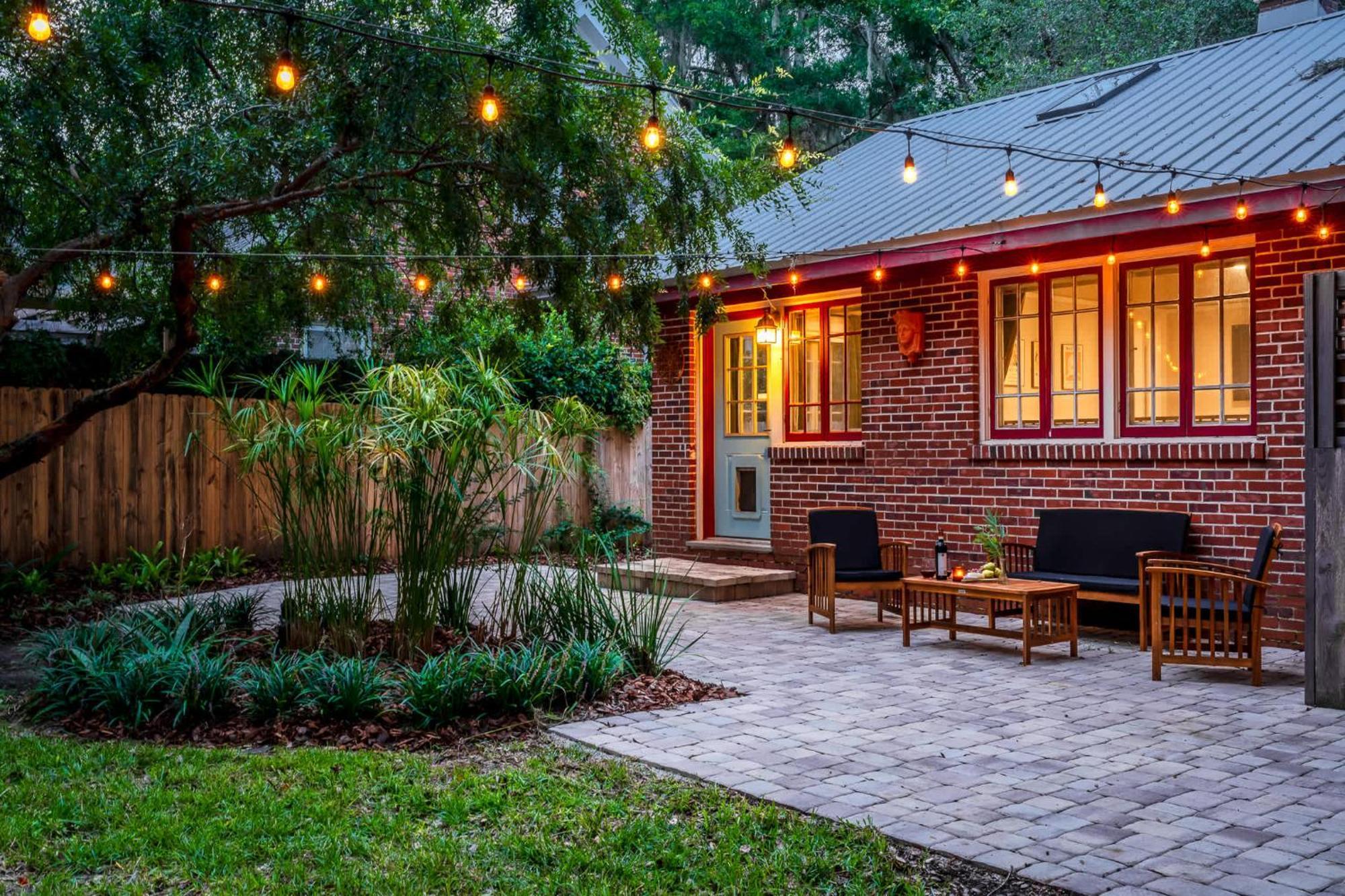 The Gallery At Duckpond - 1930s Historic Charm *