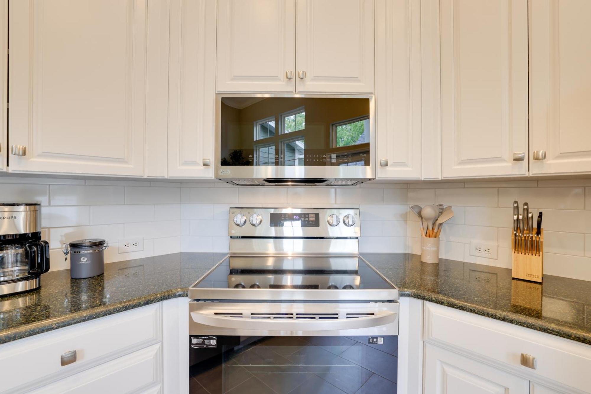 Townhome With Patio Less Than 5 Mi To Uf Campus! *