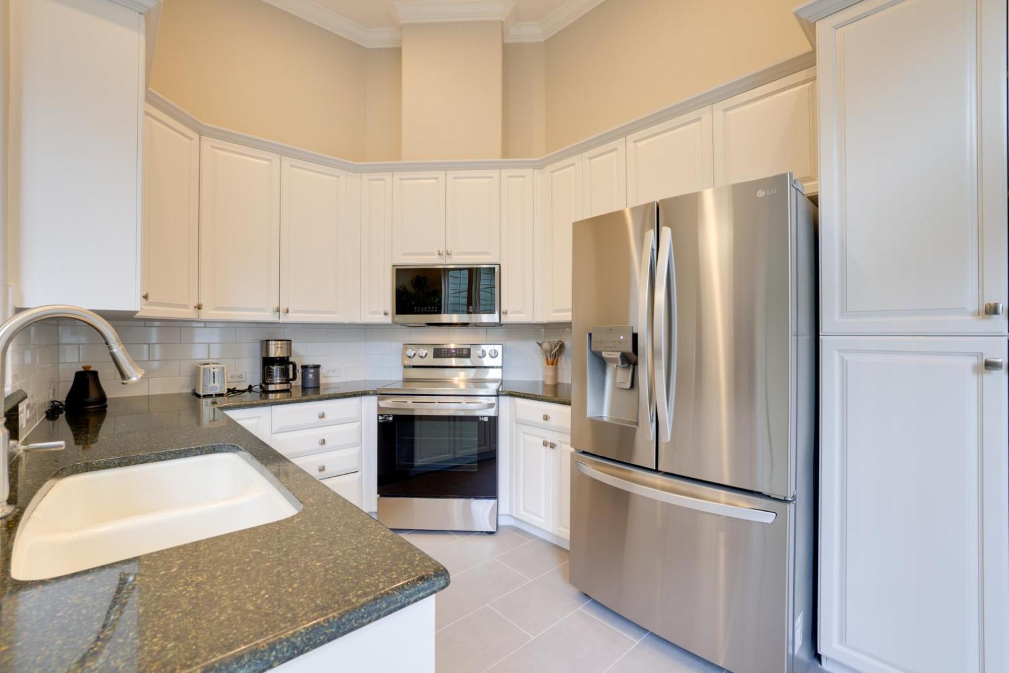 Townhome With Patio Less Than 5 Mi To Uf Campus! Casa de férias