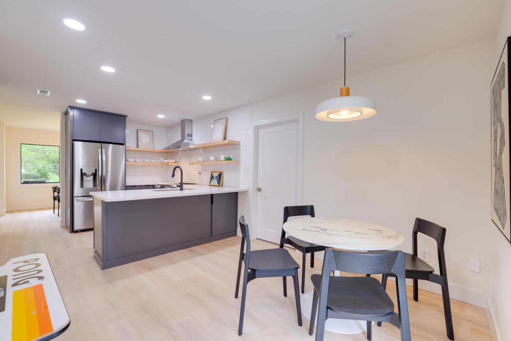 1 Mi To Ben Hill Griffin Stadium With Patio! Holiday home