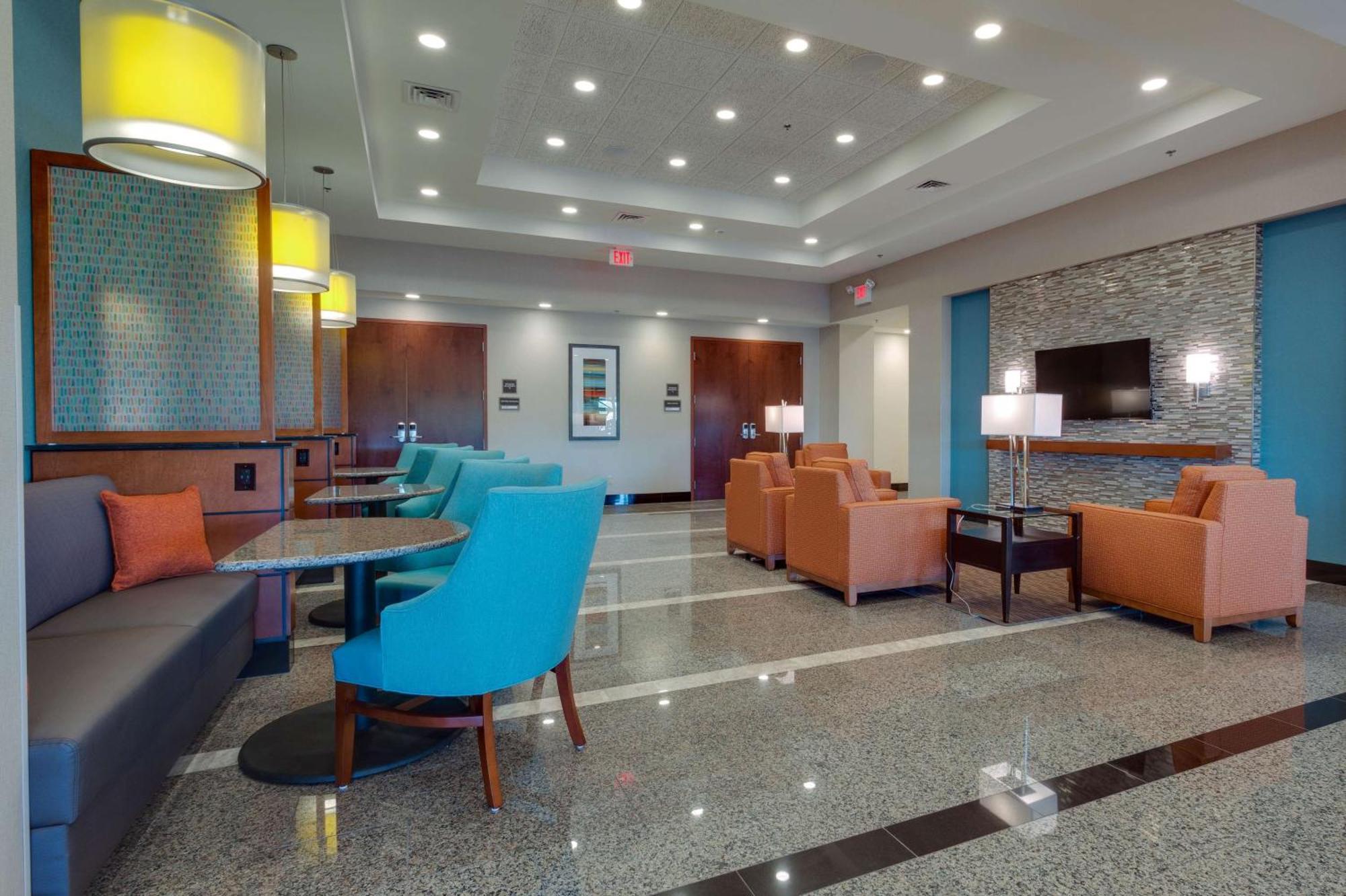 Drury & Hotel Gainesville