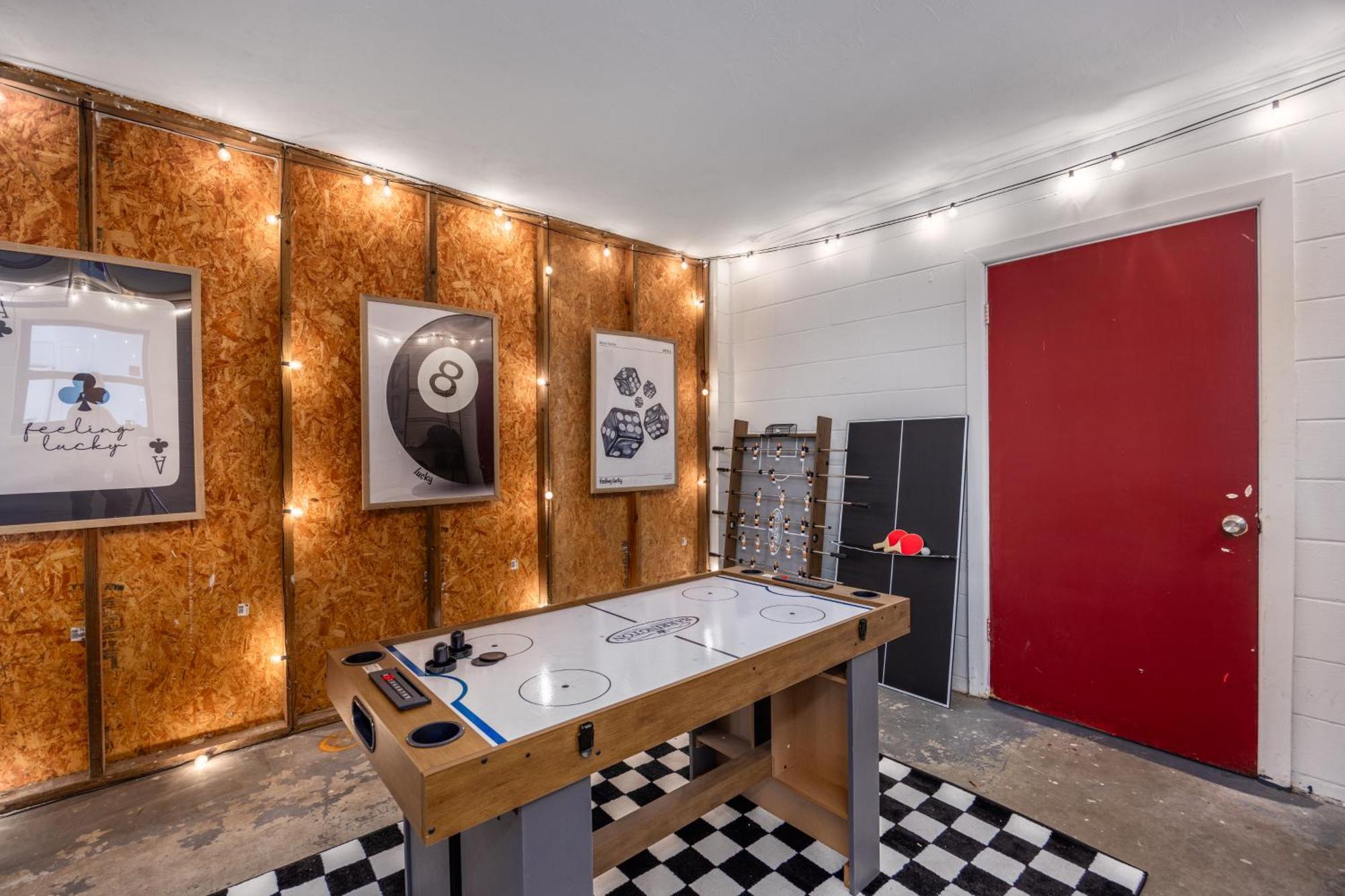 Uf 4min Away! Gameroom-funyard-discgolf-firetable Holiday home