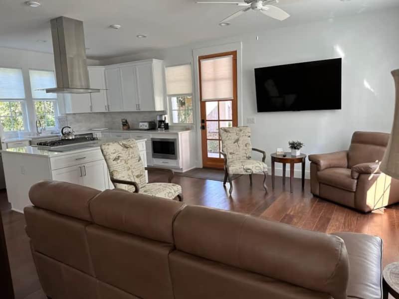 Gator Grove - Colonial House - Brand New Build! Gainesville