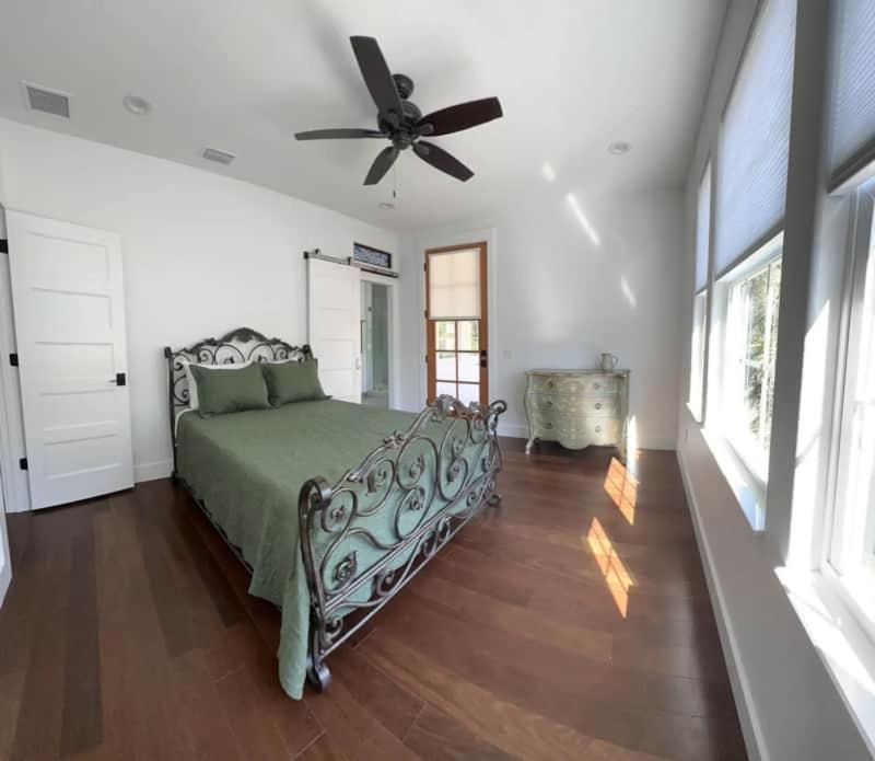 Gator Grove - Colonial House - Brand New Build! Gainesville
