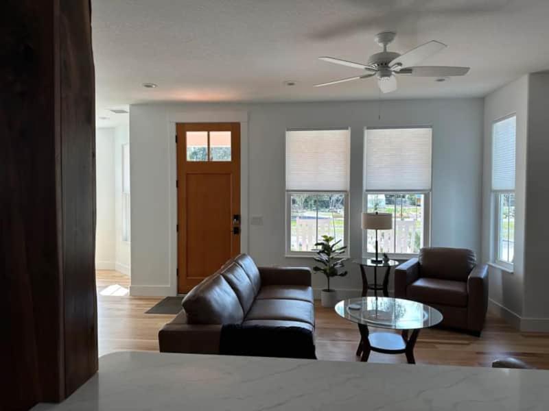 Gator Grove - Queen Ann White - New Build! * Gainesville
