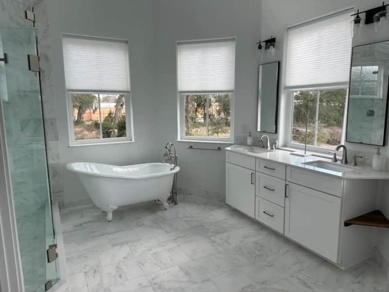 Gator Grove - Queen Ann White - New Build! * Gainesville
