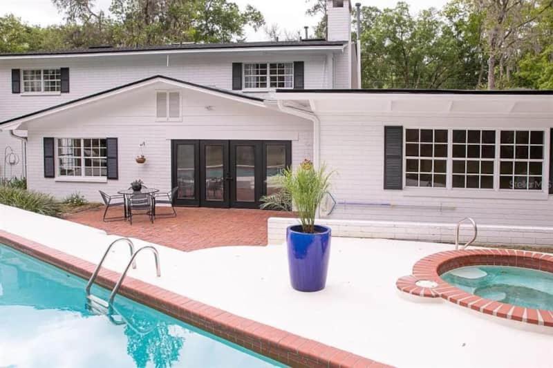 Coaches House - 2 Miles From Ben Griffin Stadium