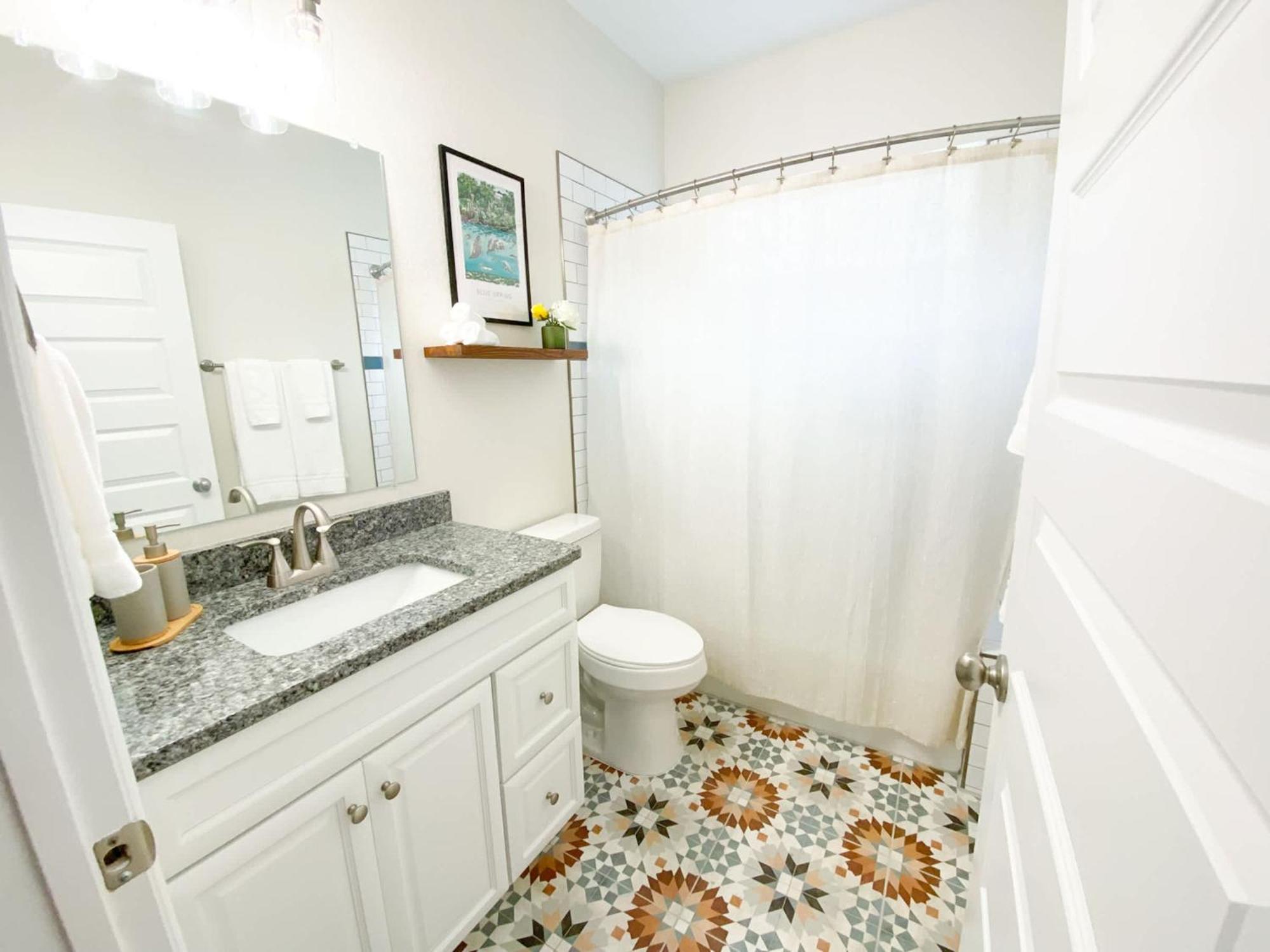 The Mangrove Newly Built Upscale Holiday home Gainesville
