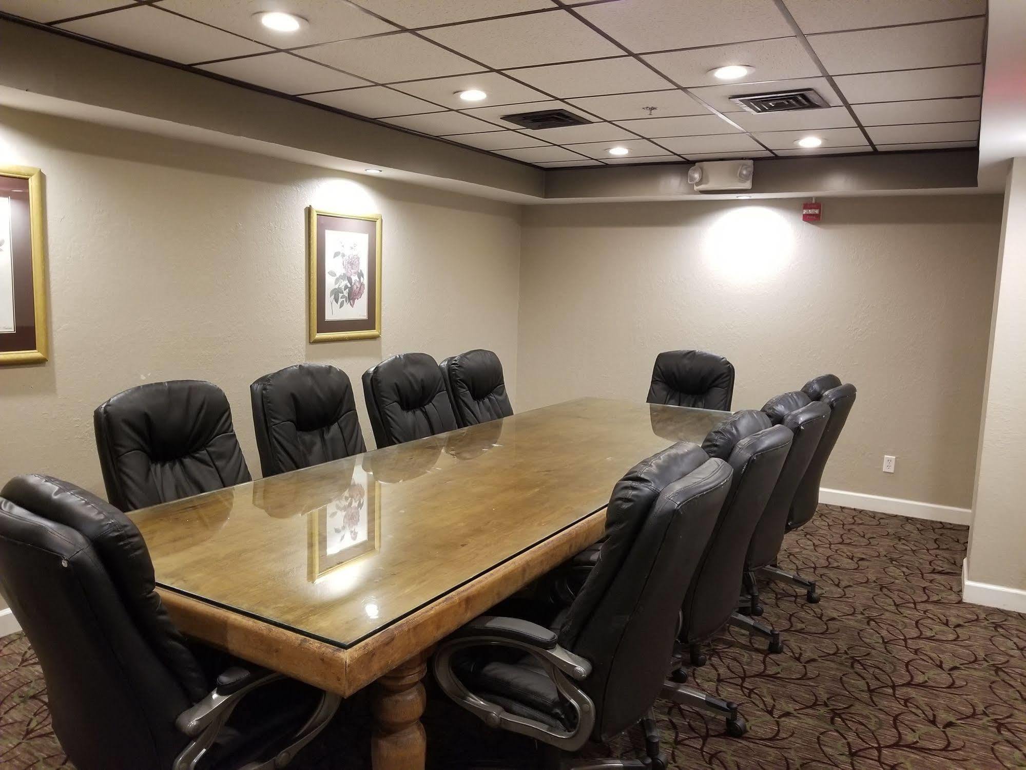 Stayable Select Hotel