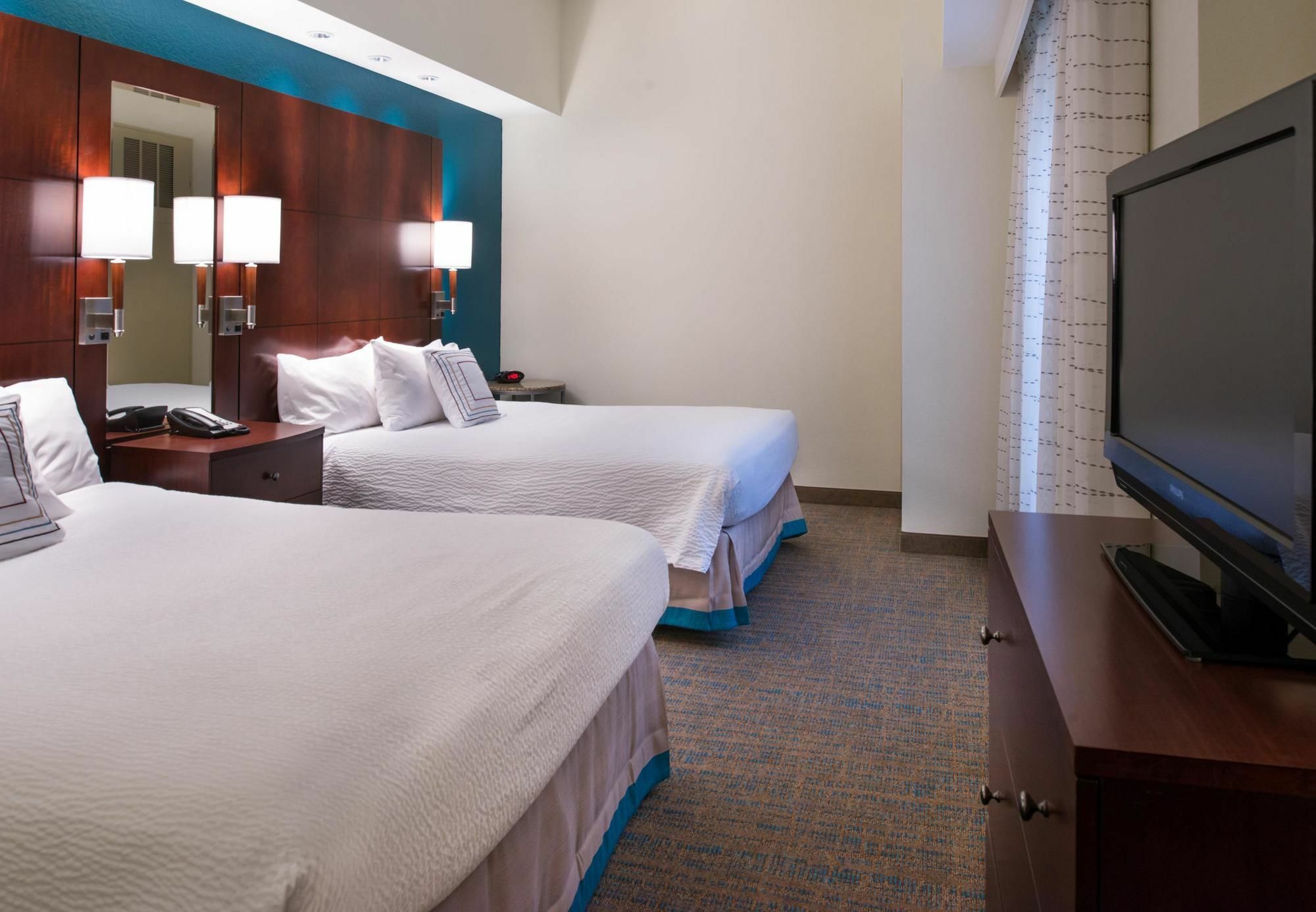Hotel By Marriott I-75